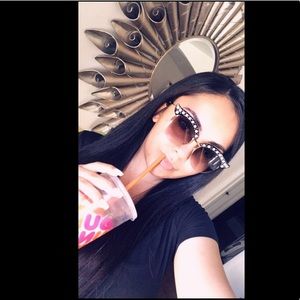 Meet me, Your Posher Lena !